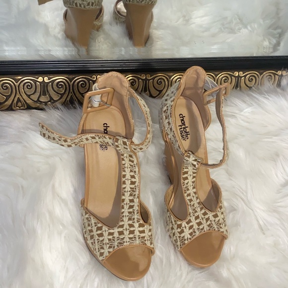 Tan Wedges - Picture 2 of 4